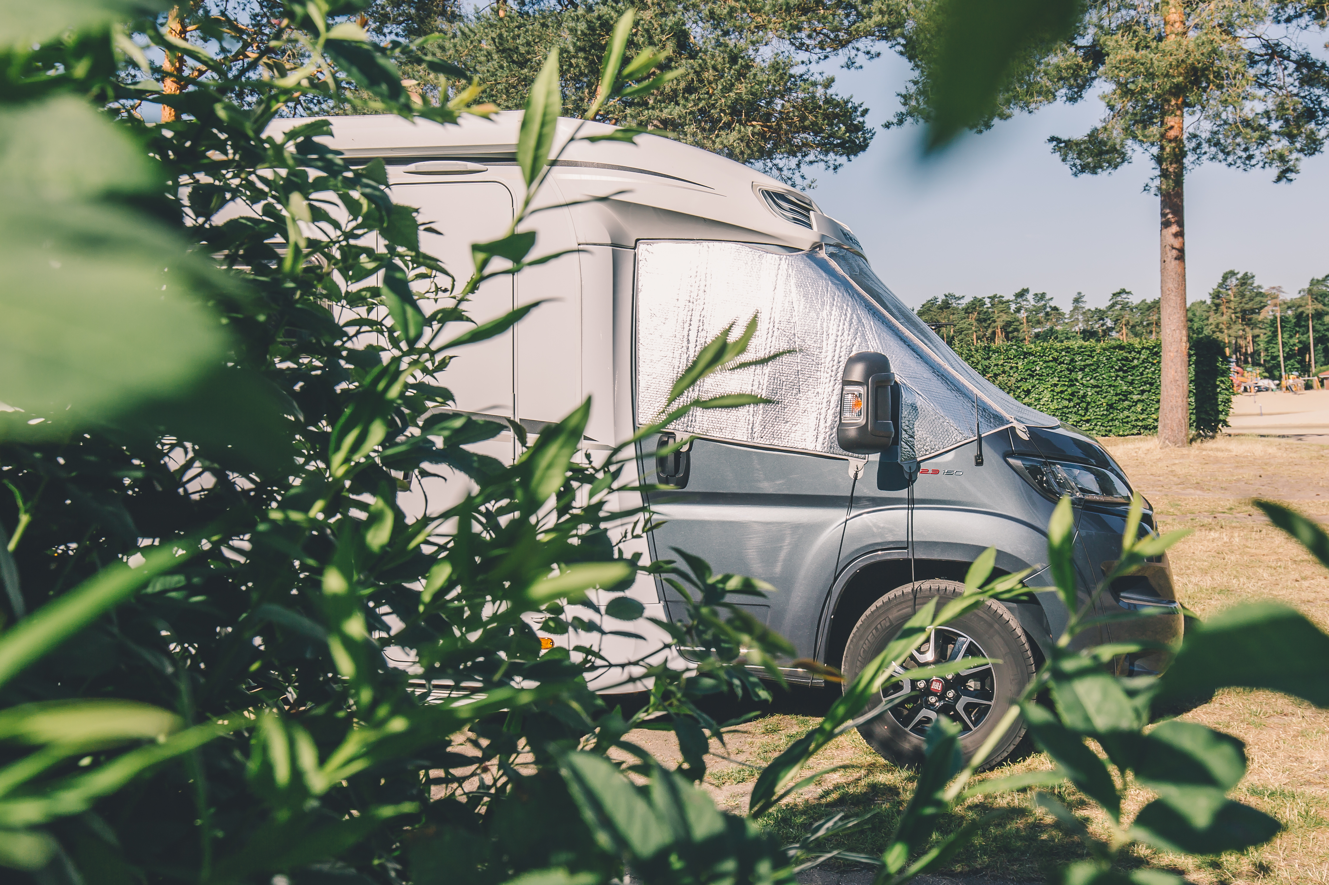 Thermoschutz und Sonnenschutz&nbsp;Thermoschutz, Sonnenschutz für Wohnmobil + Caravan | HINDERMANN
