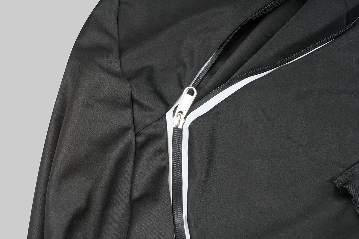 Securely sealed&nbsp;Fahrradschutzhülle CONCEPT ZWOO für Heckträger | HINDERMANN