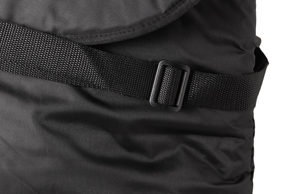 Shoulder strap Allroundtasche mit innenliegender Polsterung | HINDERMANN