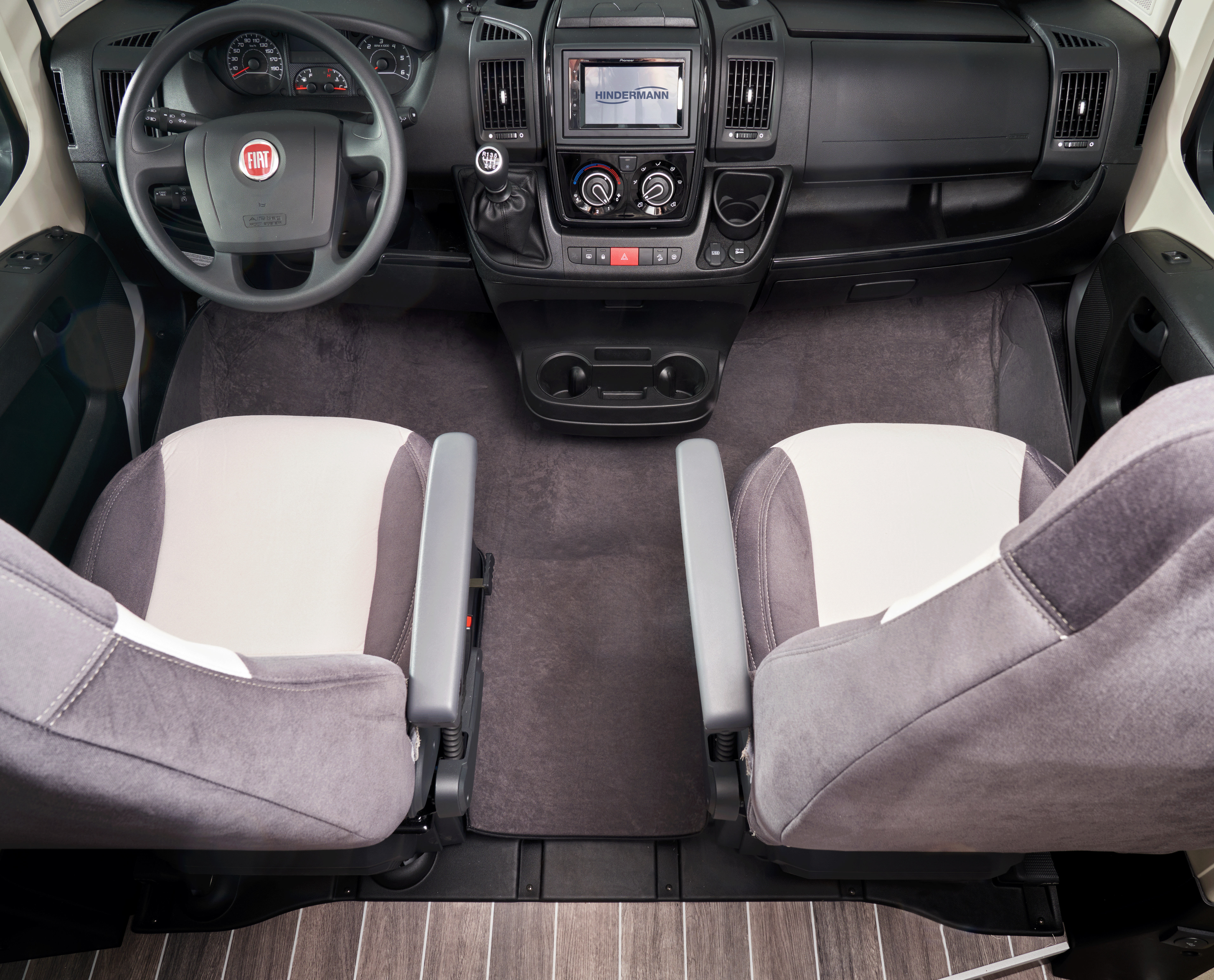 Footwell insulation PREMIO Fußraumisolierung PREMIO für Vans und Wohnmobile | HINDERMANN
